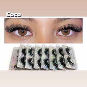 Hi ladies I’m selling beautiful lashes